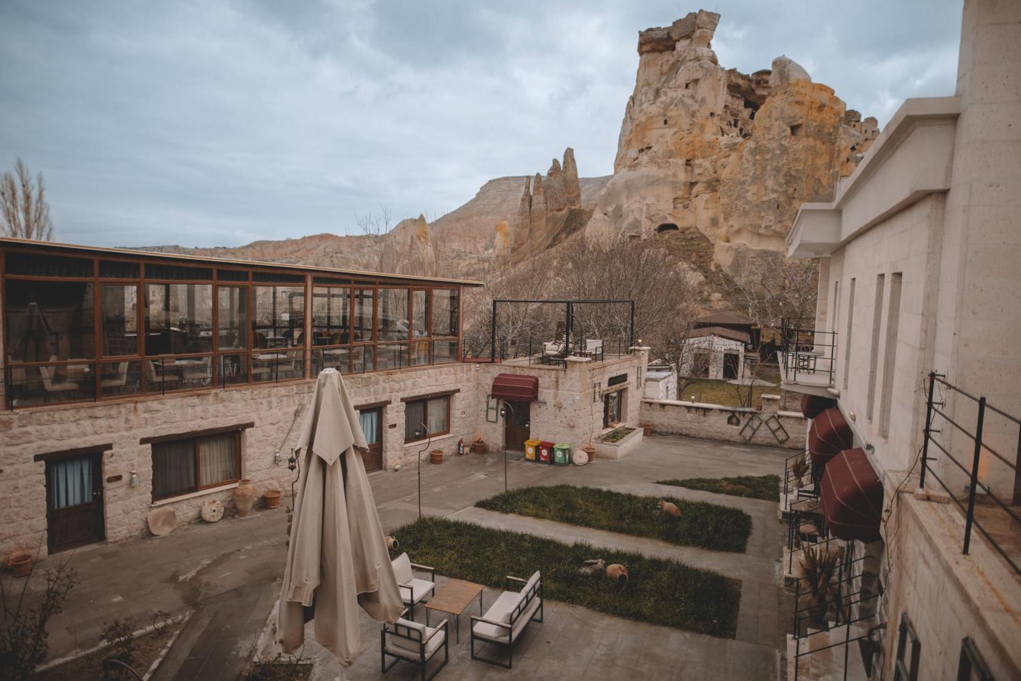 Cavusin Cave House-Cappadocia Bed & Breakfast เกอเรเม ภายนอก รูปภาพ