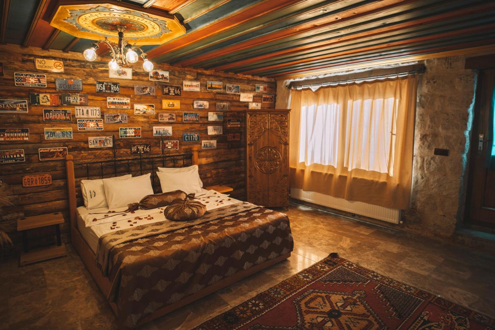 Cavusin Cave House-Cappadocia Bed & Breakfast เกอเรเม ภายนอก รูปภาพ