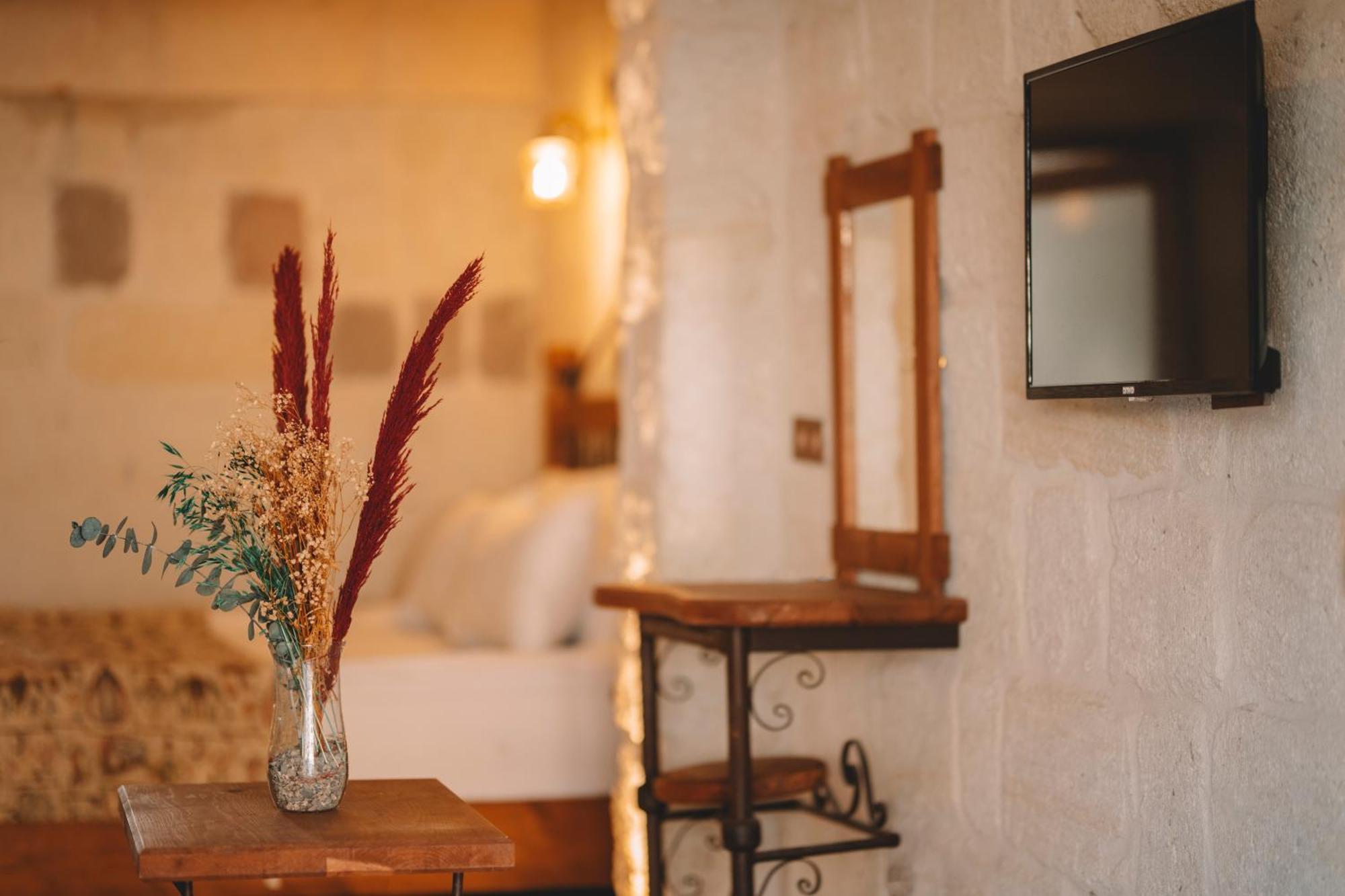 Cavusin Cave House-Cappadocia Bed & Breakfast เกอเรเม ภายนอก รูปภาพ