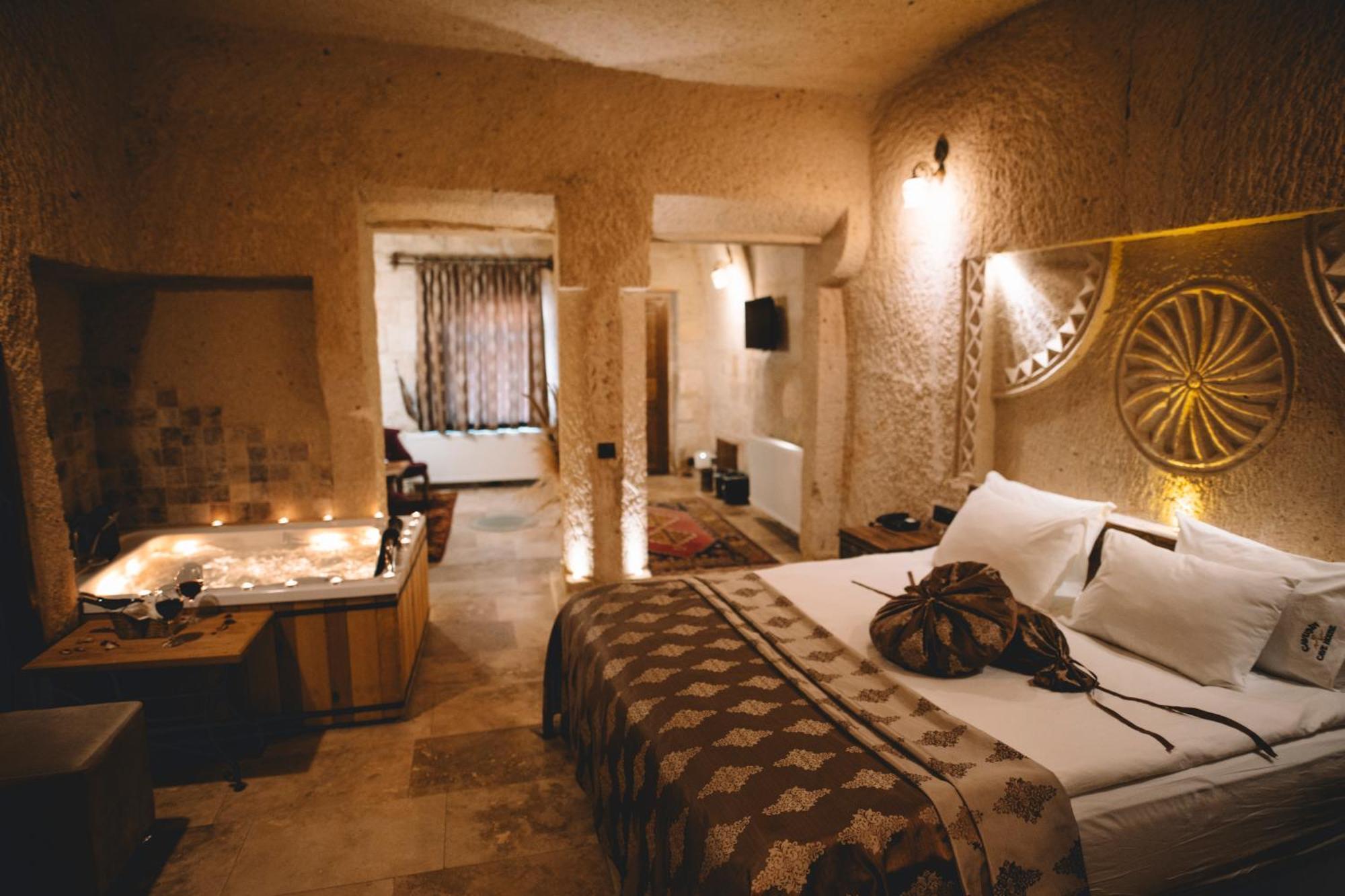 Cavusin Cave House-Cappadocia Bed & Breakfast เกอเรเม ภายนอก รูปภาพ