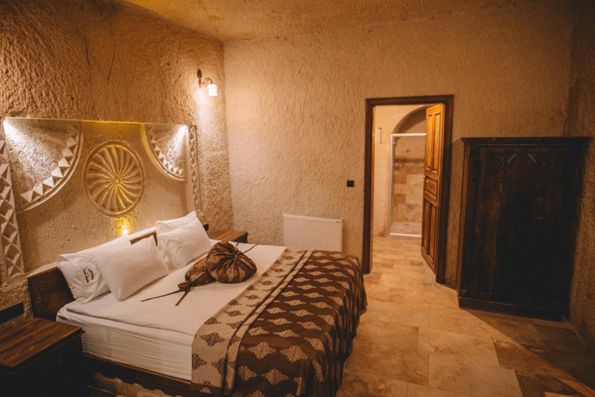 Cavusin Cave House-Cappadocia Bed & Breakfast เกอเรเม ภายนอก รูปภาพ