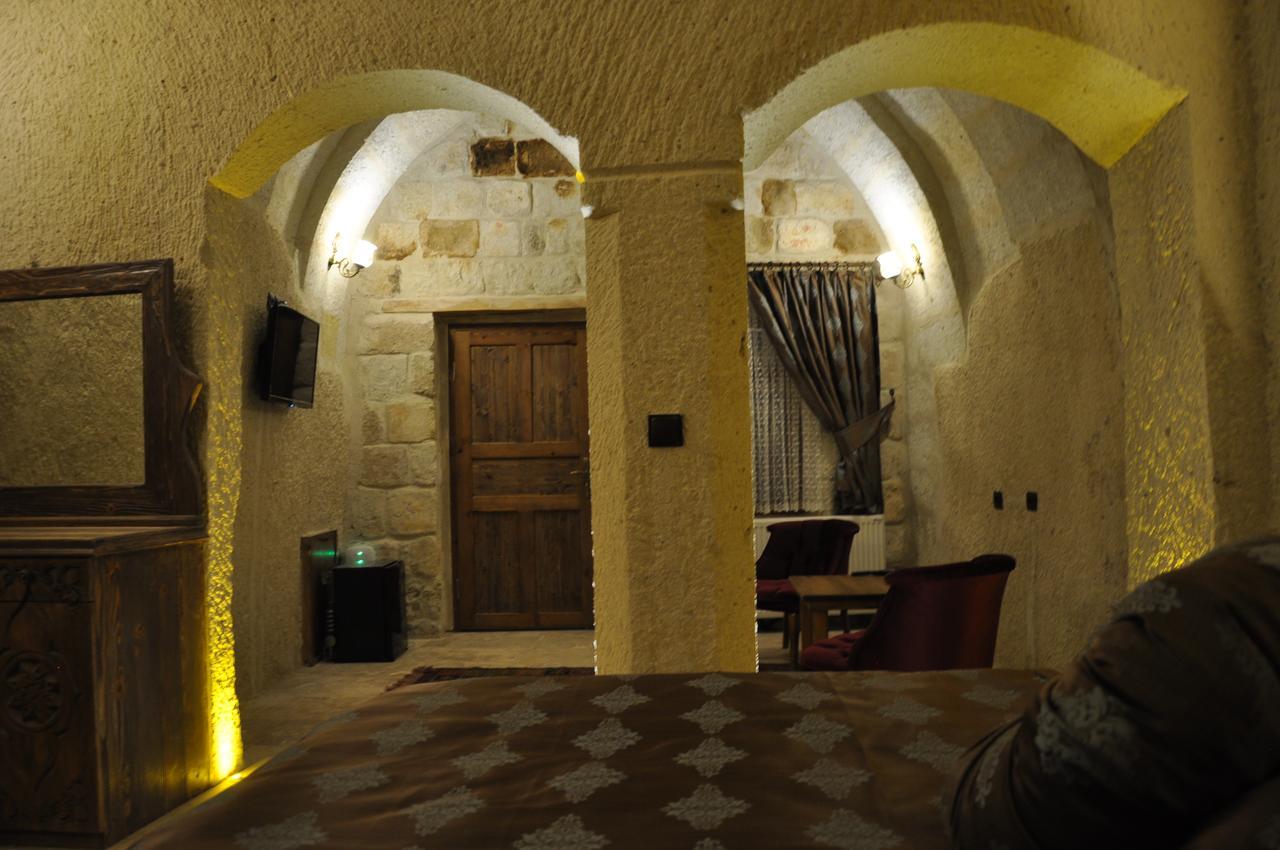 Cavusin Cave House-Cappadocia Bed & Breakfast เกอเรเม ภายนอก รูปภาพ