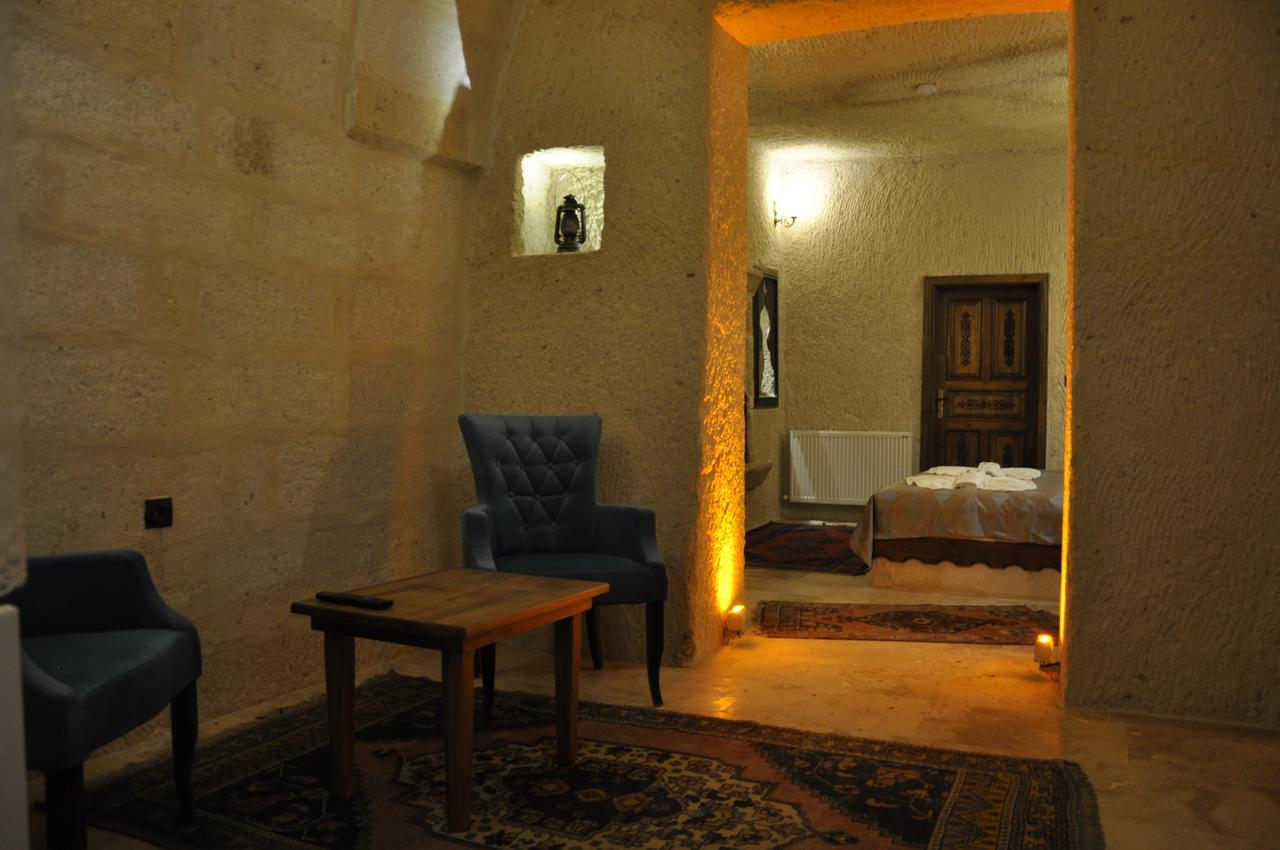 Cavusin Cave House-Cappadocia Bed & Breakfast เกอเรเม ภายนอก รูปภาพ