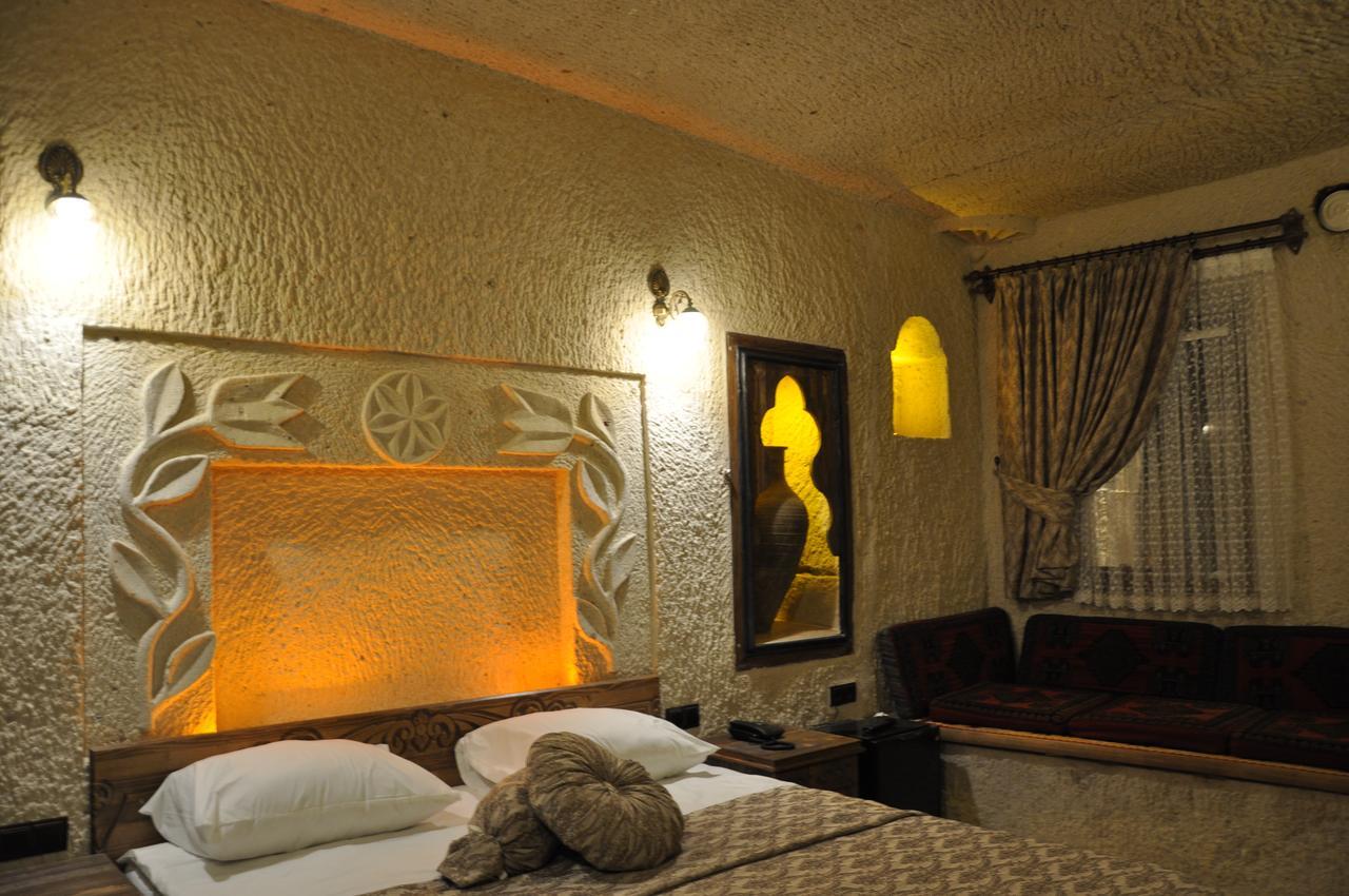 Cavusin Cave House-Cappadocia Bed & Breakfast เกอเรเม ภายนอก รูปภาพ