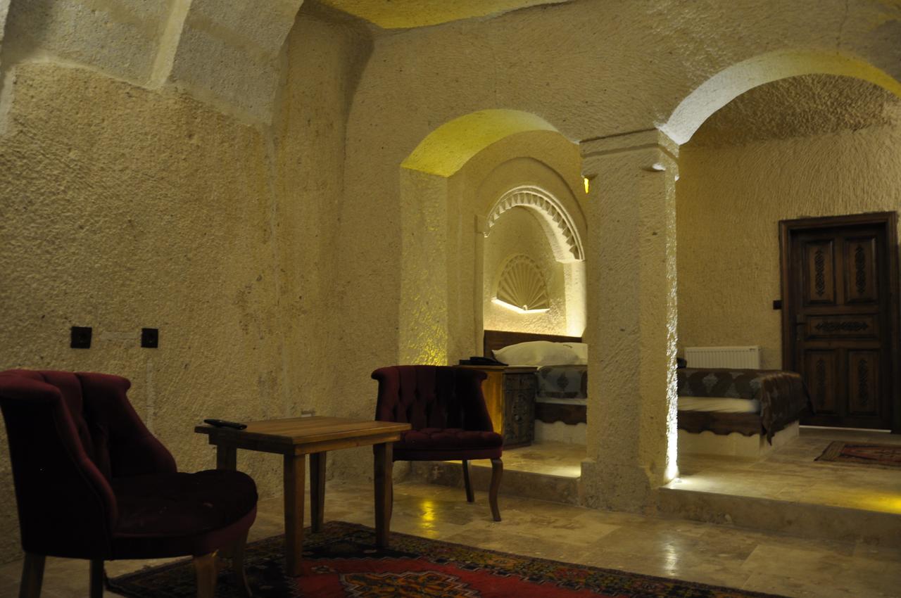 Cavusin Cave House-Cappadocia Bed & Breakfast เกอเรเม ภายนอก รูปภาพ