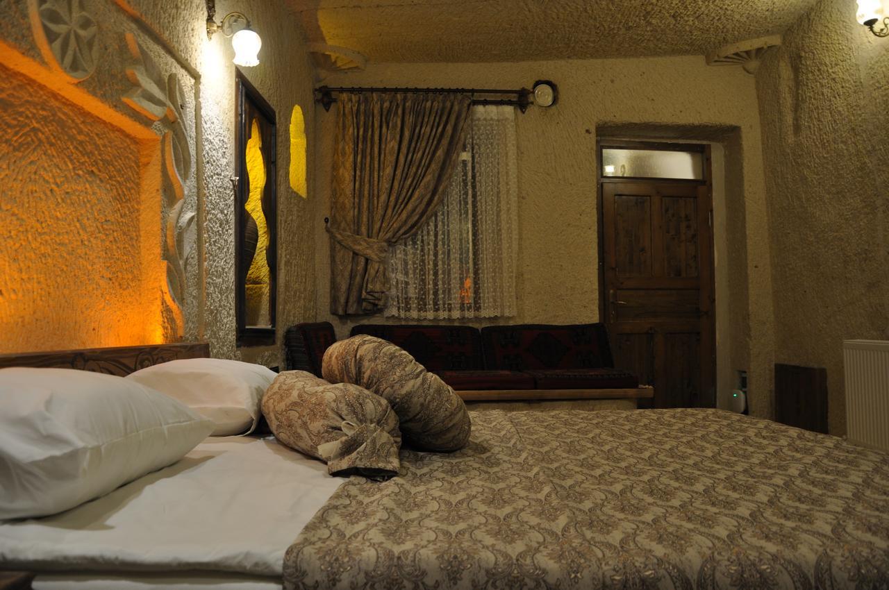 Cavusin Cave House-Cappadocia Bed & Breakfast เกอเรเม ภายนอก รูปภาพ