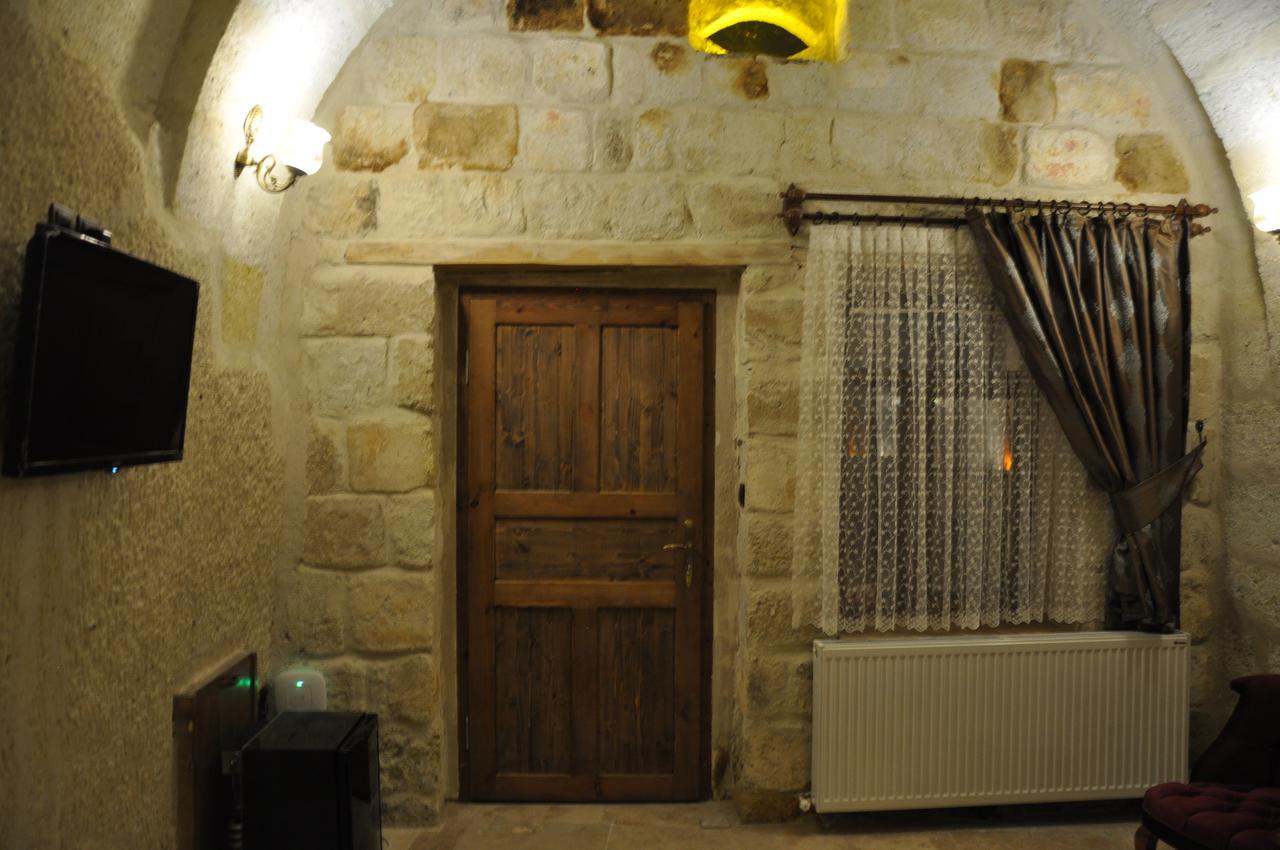 Cavusin Cave House-Cappadocia Bed & Breakfast เกอเรเม ภายนอก รูปภาพ