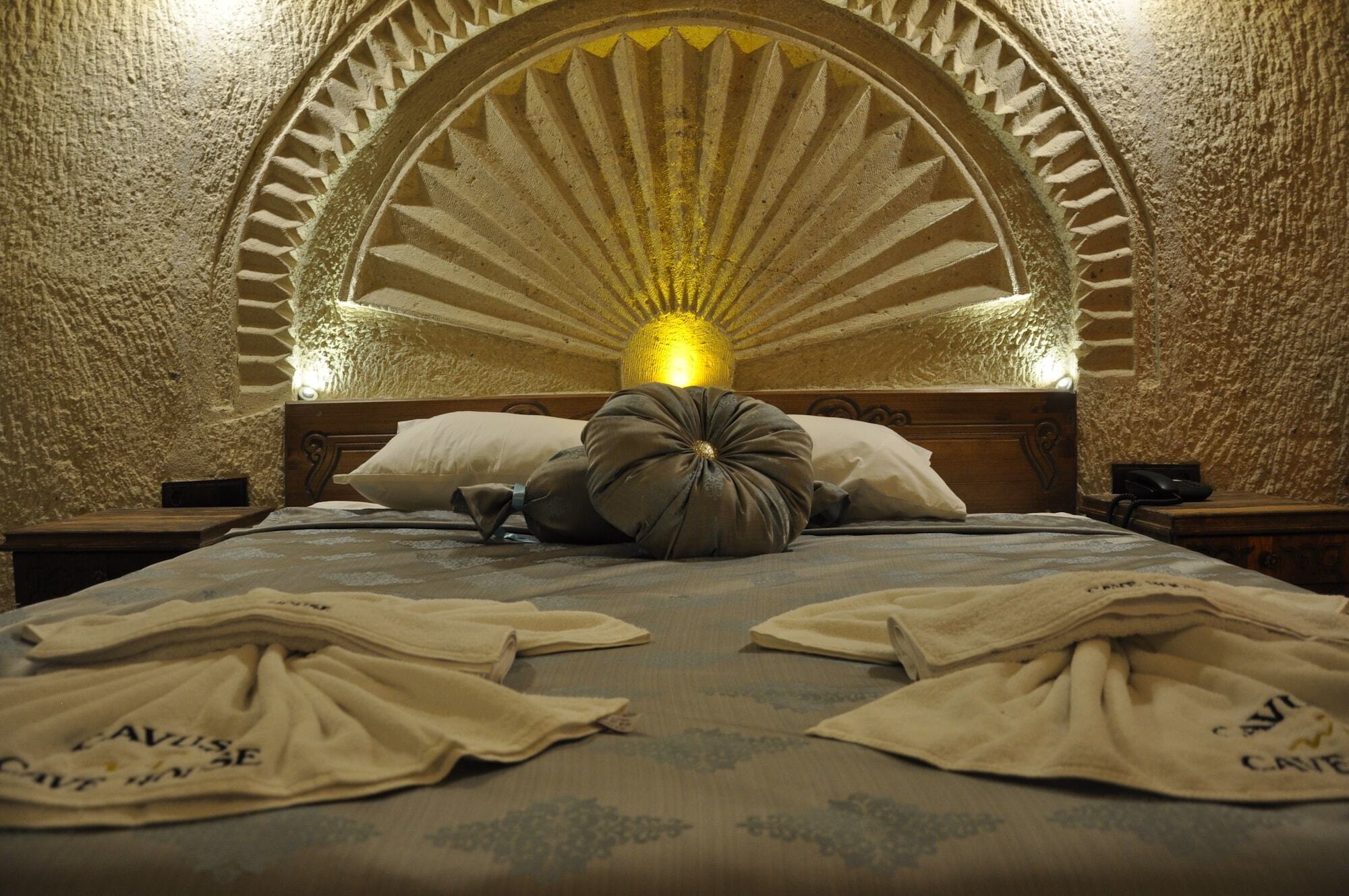 Cavusin Cave House-Cappadocia Bed & Breakfast เกอเรเม ภายนอก รูปภาพ
